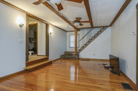 8 Indian Neck Rd, Wareham, MA 02571 photo 4