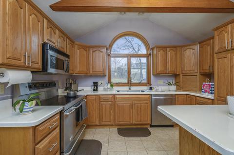 8 Indian Neck Rd, Wareham, MA 02571 photo 9
