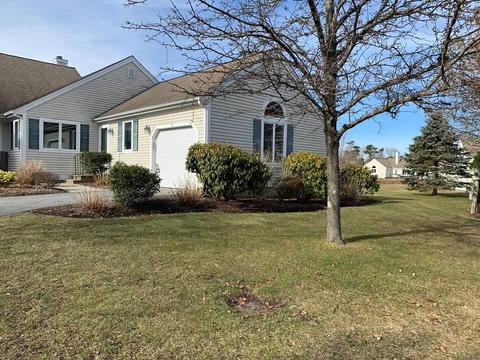 6 Beacon Ct, Mashpee, MA 02649 photo 2