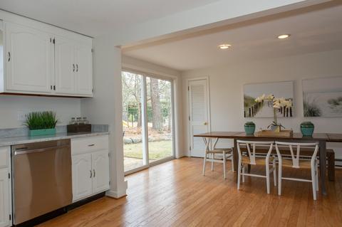 184 Surf Dr, Mashpee, MA 02649 photo 8