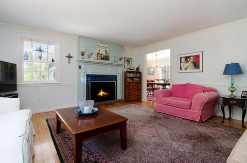39 Mashpee Rd, Cotuit, MA 02635 photo 2