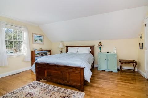 39 Mashpee Rd, Cotuit, MA 02635 photo 8