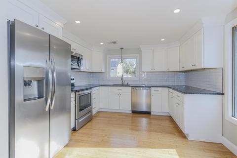 9 Westerly Dr, Bourne, MA 02532 photo 3