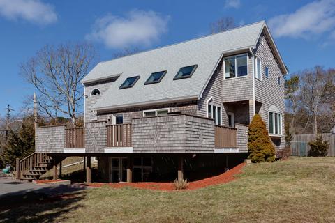 2 Mercury Ave, Pocasset, MA 02559 photo 1