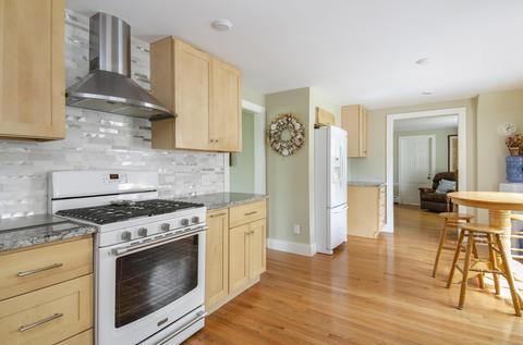 3885 Main St, Barnstable, MA 02630 photo 12