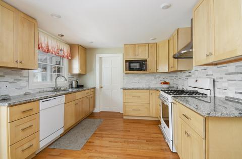 3885 Main St, Barnstable, MA 02630 photo 10