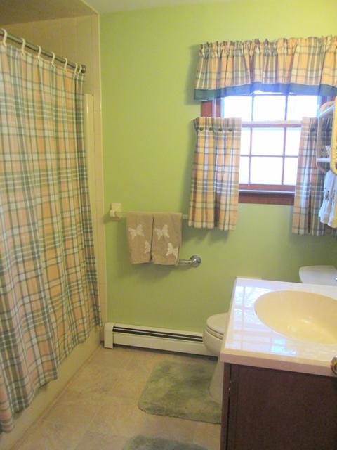 37 Bramblebush Dr, Cotuit, MA 02635 photo 11