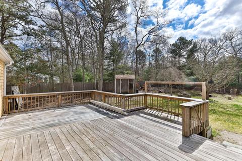 75 Pineview Dr, Cotuit, MA 02635 photo 22