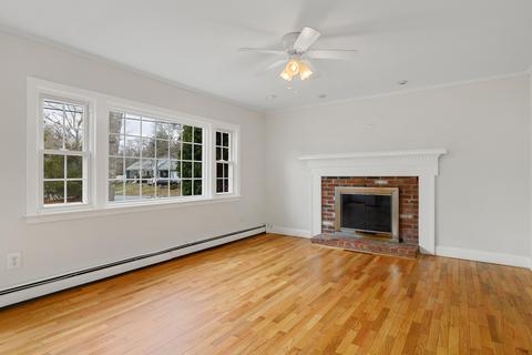 75 Pineview Dr, Cotuit, MA 02635 photo 5