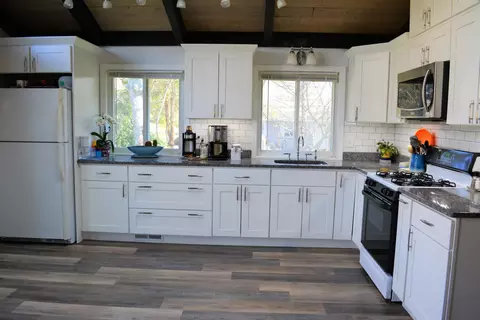 66 Forest Dr, Mashpee, MA 02649 photo 6