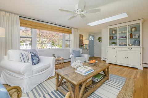 73 Knotty Pine Ln, Centerville, MA 02632 photo 3
