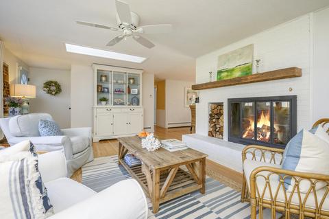 73 Knotty Pine Ln, Centerville, MA 02632 photo 4