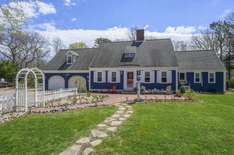 29 Old Kings Rd, Cotuit, MA 02635 photo 1