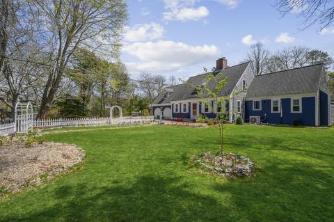 29 Old Kings Rd, Cotuit, MA 02635 photo 3