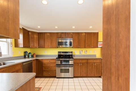 222 Fifth Ave, Hyannis, MA 02601 photo 12