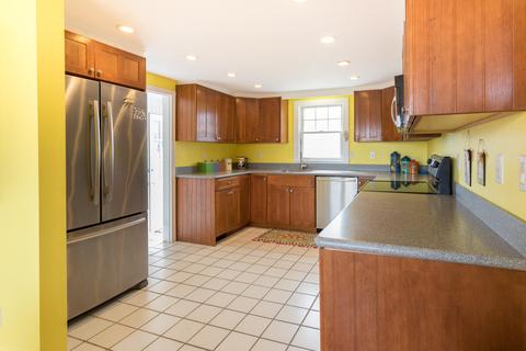 222 Fifth Ave, Hyannis, MA 02601 photo 11
