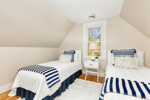 523 Main St, Cotuit, MA 02635 photo 15
