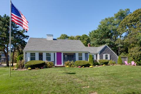 630 S Main St, Centerville, MA 02632 photo 2