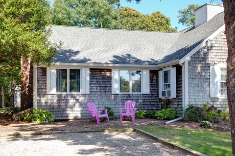 630 S Main St, Centerville, MA 02632 photo 3