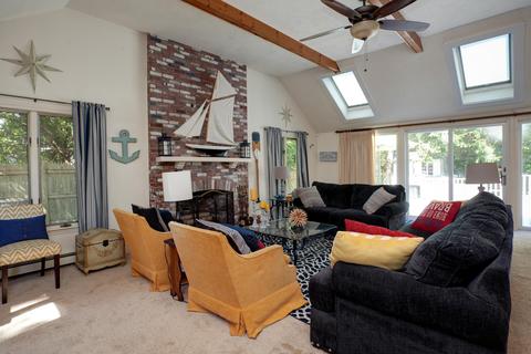 630 S Main St, Centerville, MA 02632 photo 8