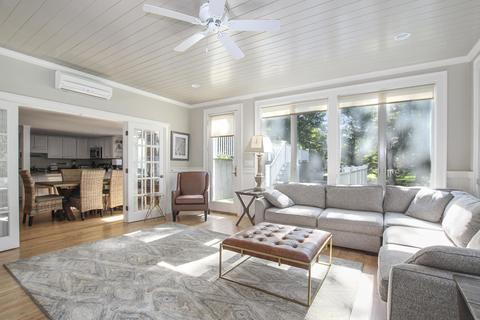 438 Main St, Osterville, MA 02655 photo 5