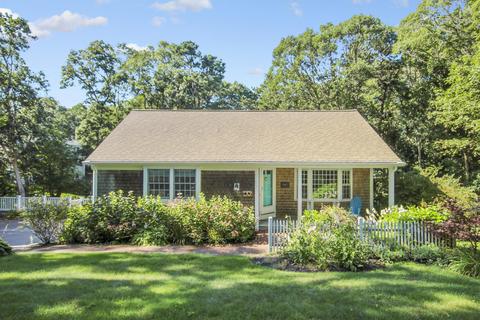 438 Main St, Osterville, MA 02655 photo 1