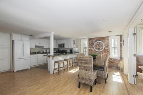 438 Main St, Osterville, MA 02655 photo 11