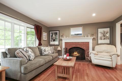 65 Holder Ln, Marstons Mills, MA 02648 photo 4