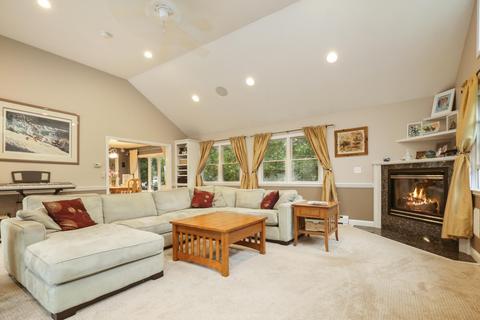 65 Holder Ln, Marstons Mills, MA 02648 photo 7