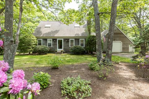 54 Crawford Rd, Cotuit, MA 02635 photo 1