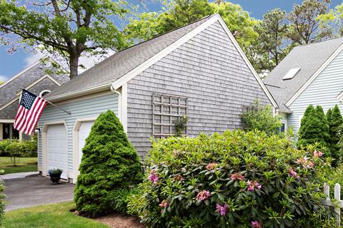 2 Gold Leaf Ln, Mashpee, MA 02649 photo 2