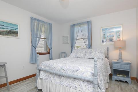28 Wankinquoah Ave, Wareham, MA 02571 photo 8