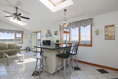 28 Wankinquoah Ave, Wareham, MA 02571 photo 6