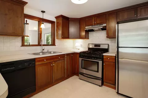 90 Main St, Mashpee, MA 02649 photo 7