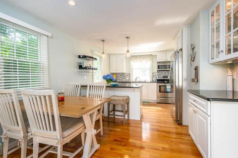 117 Robbins St, Osterville, MA 02655 photo 11