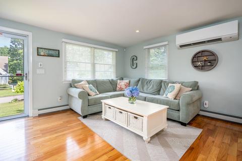 117 Robbins St, Osterville, MA 02655 photo 8