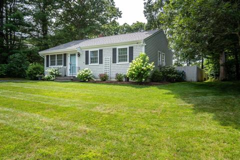 117 Robbins St, Osterville, MA 02655 photo 3