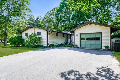 54 Pine Tree Dr, Centerville, MA 02632 photo 2