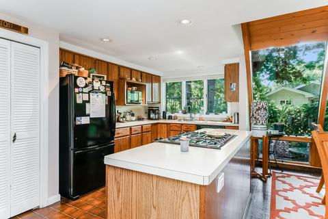 54 Pine Tree Dr, Centerville, MA 02632 photo 4