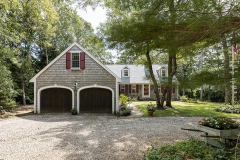 230 Santuit Rd, Cotuit, MA 02635 photo 1