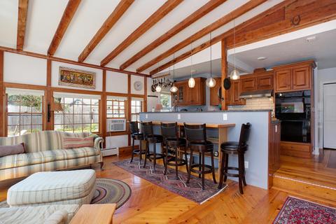 161 School St, Cotuit, MA 02635 photo 5
