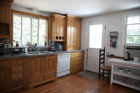 9 Burnham St, Marstons Mills, MA 02648 photo 5