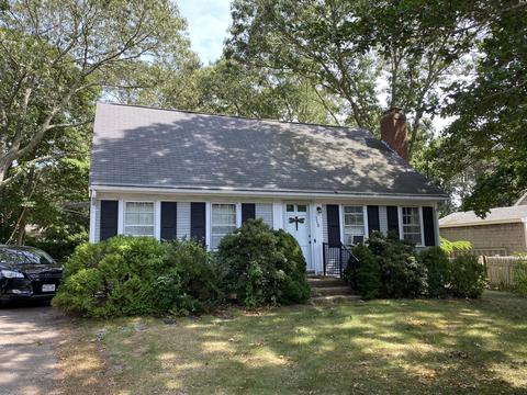 310 Lincoln Rd, Hyannis, MA 02601 photo 1