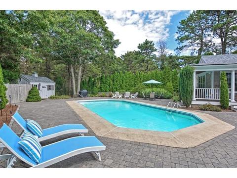 16 Meadowbrook Rd, Mashpee, MA 02649 photo 5