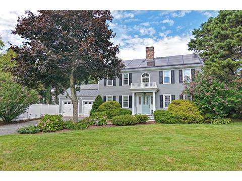 16 Meadowbrook Rd, Mashpee, MA 02649 photo 1