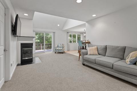 12 Pacific Ave, Mashpee, MA 02649 photo 2