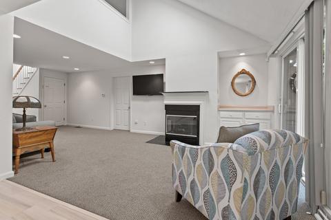 12 Pacific Ave, Mashpee, MA 02649 photo 4