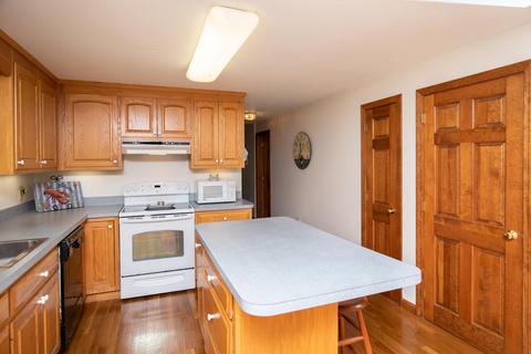40 Chipmunk Ln, Eastham, MA 02642 photo 14