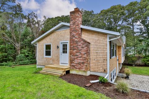 151 Robbins St, Osterville, MA 02655 photo 6