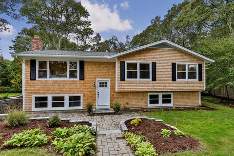 151 Robbins St, Osterville, MA 02655 photo 1